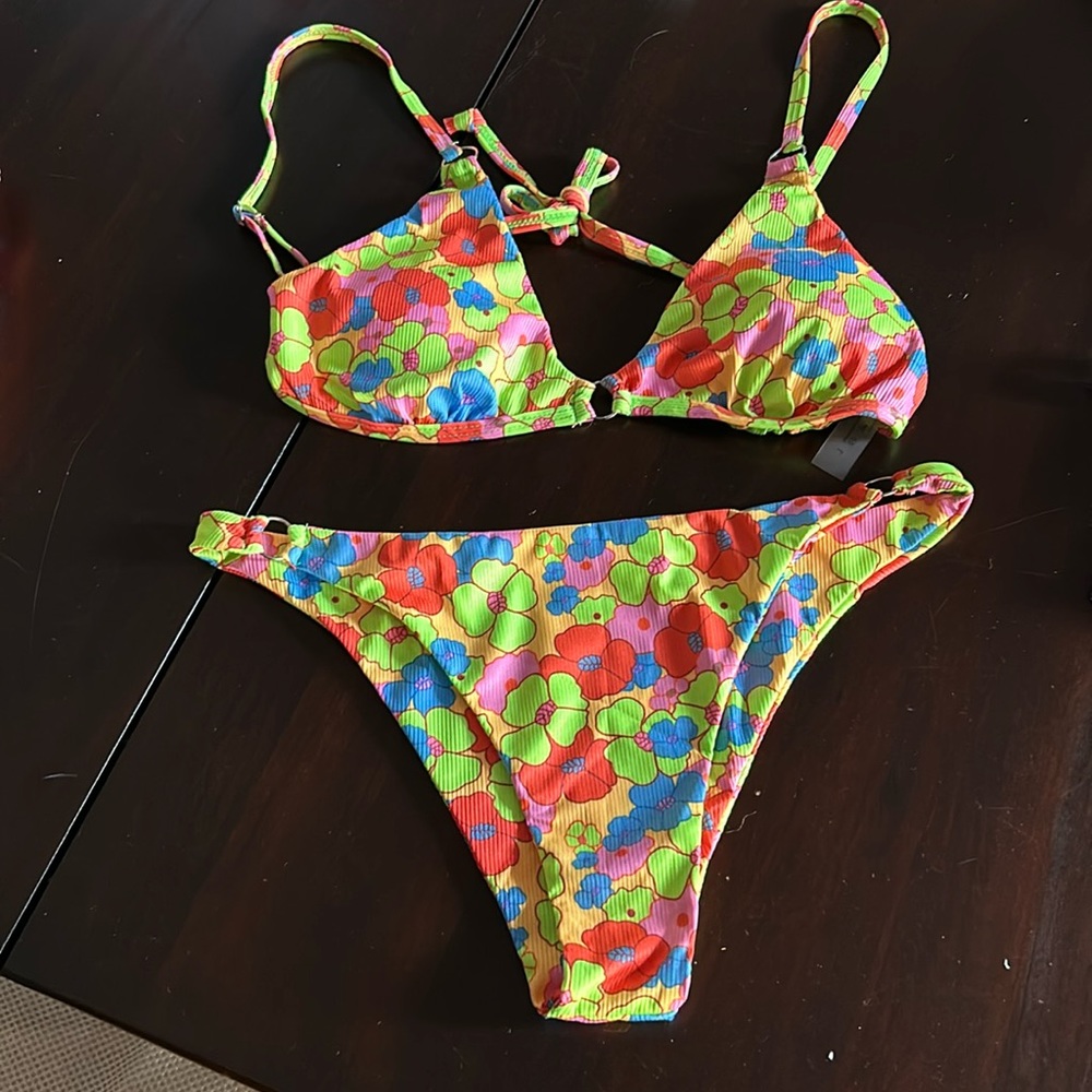 Metallic Halter Top Two Piece Neon Floral Tie Side Triangle Bikini Women’s Sz L - Picture 8 of 12